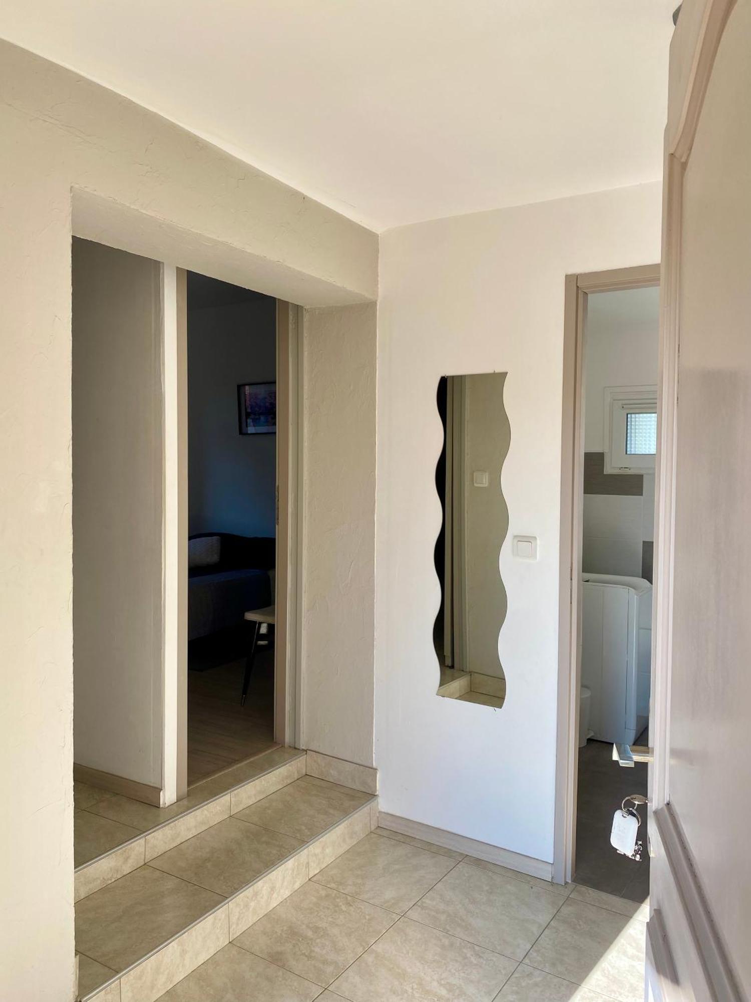 Le Micocoulier Apartamento La Crau Exterior foto