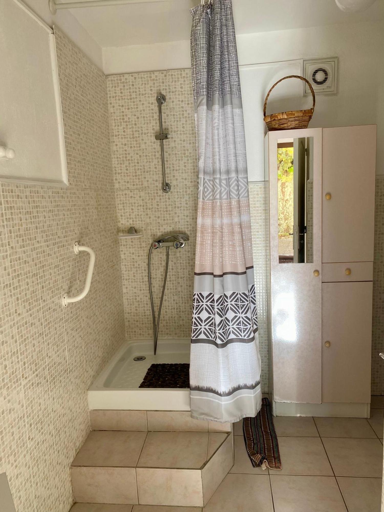 Le Micocoulier Apartamento La Crau Exterior foto
